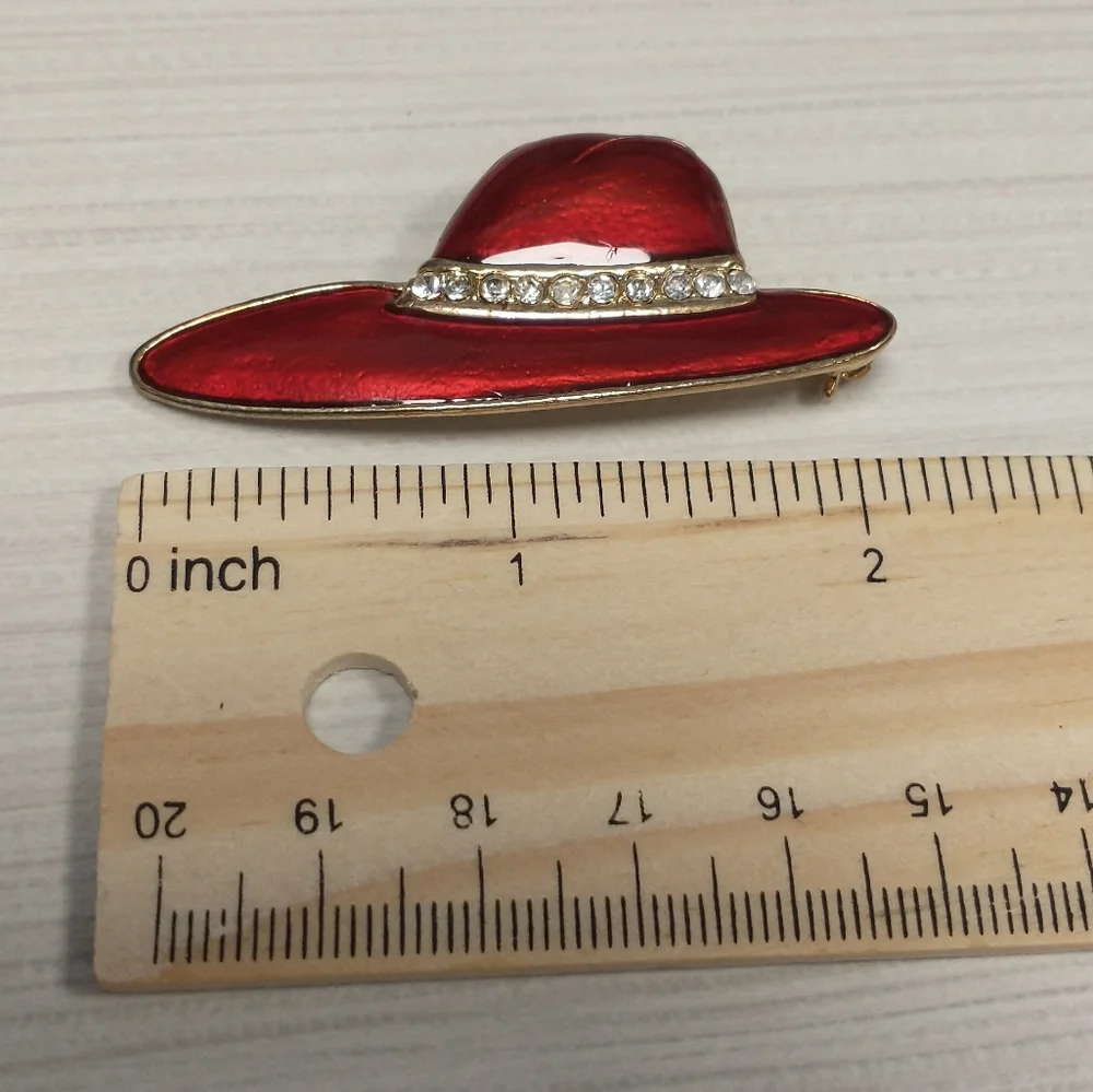 Red Hat Society Retro Hat Shaped‎ Enamel Gold Plates Brooch Vintage Jewelry Pin